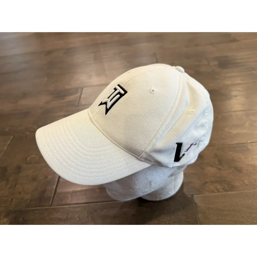 Nike Mens White Tiger Woods TW One Flex Fit VR Fitted Golf Hat Size M/L